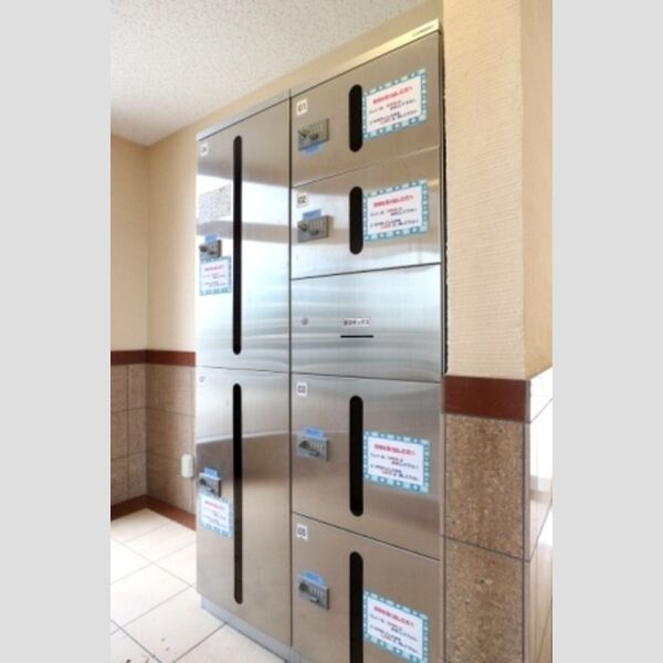 アルカンシェル 宅配ボックス