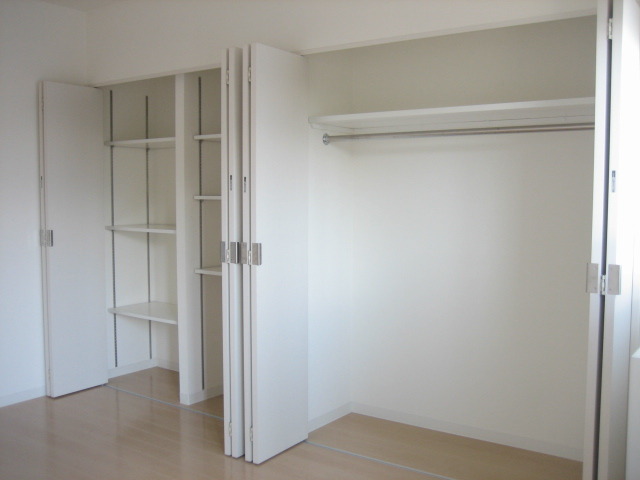 キャピタルパーク 収納広々