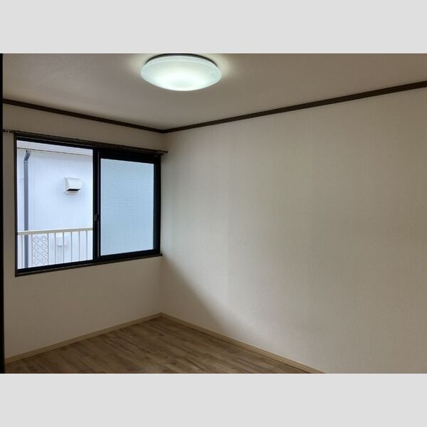 グリーンヒル新宿202号室 リビング