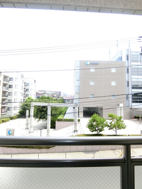 コルム目黒不動前3階 南東向き