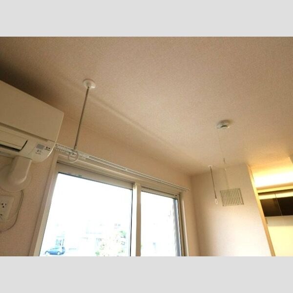 メゾンふじ205号室 室内物干し