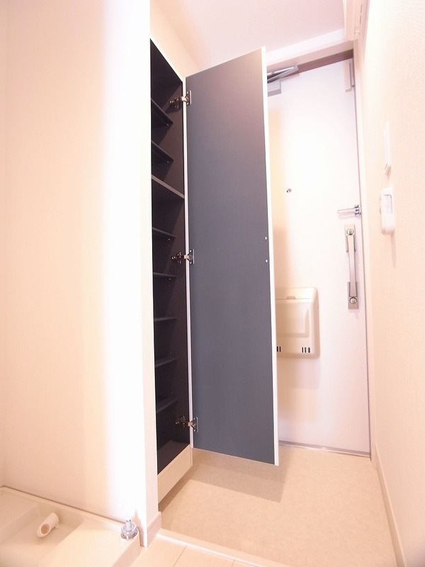 リブリ・ALBERO2階 収納