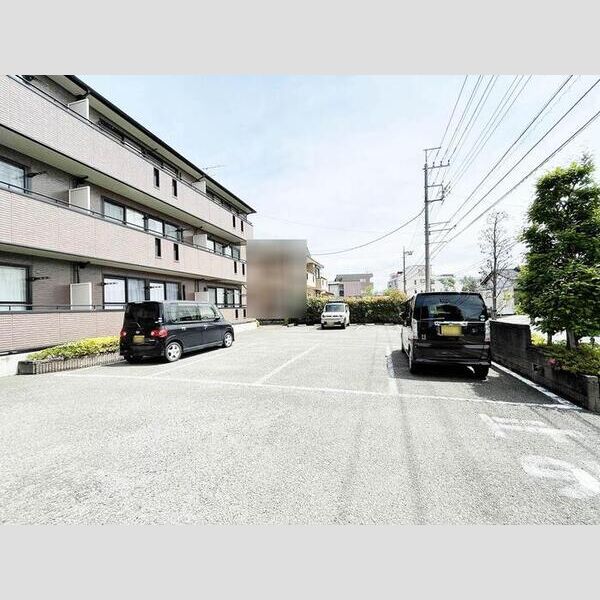 スカイシティ・ベルテ 駐車場