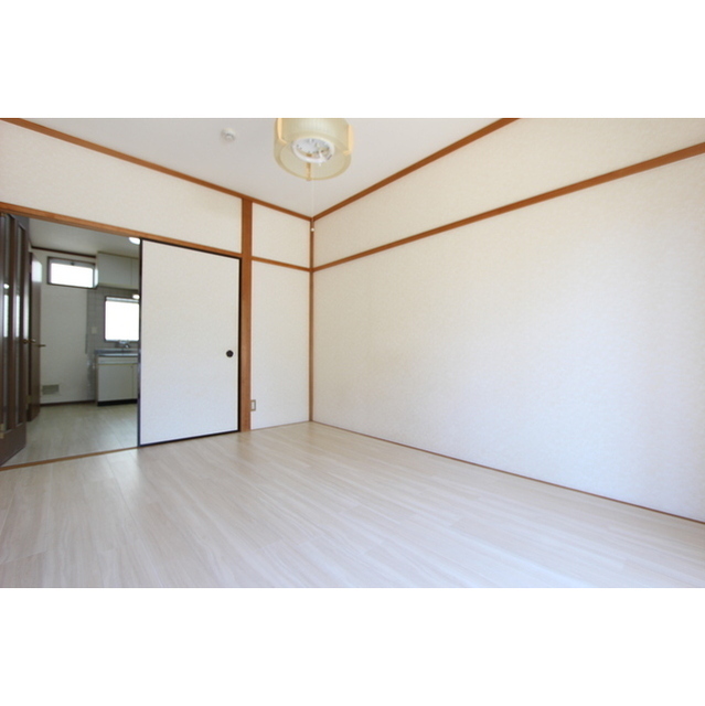 パールヒル高橋 内観