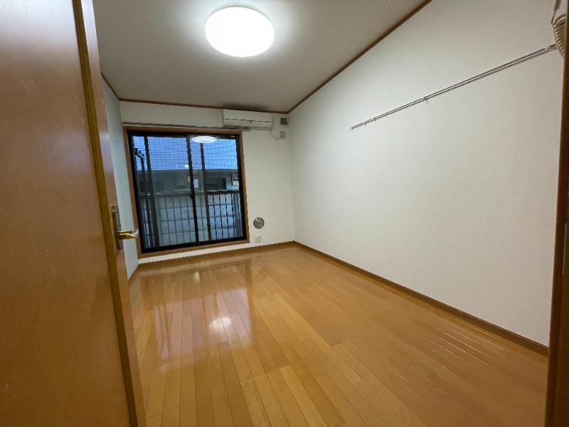 アイル中野 リビング