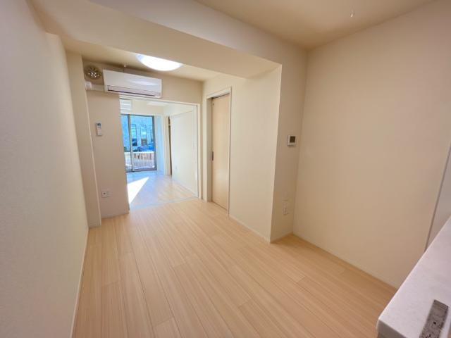 エピカリス epicharis102号室 リビング