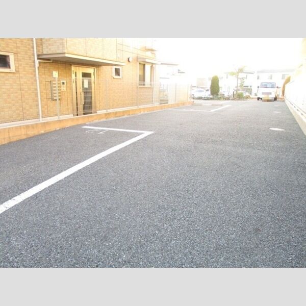 サンシャイン　Ⅱ 駐車場