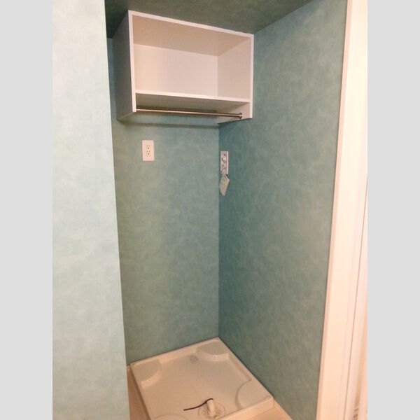 レジデンスカナン　C 室内洗濯機置場