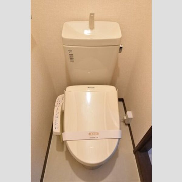 グランデュール福山　A203号室 洗浄便座