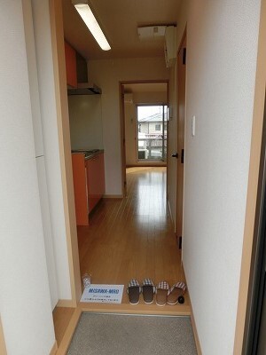 アヴェニールあずさ2階 玄関