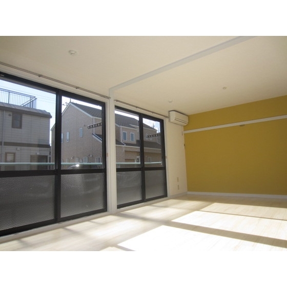 サンパレスＦ1階 内観