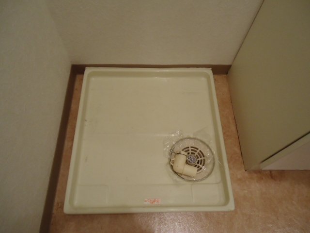 ルミナス千葉403号室 洗濯機置場