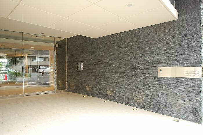 ステージファースト新宿原町3階 エントランス