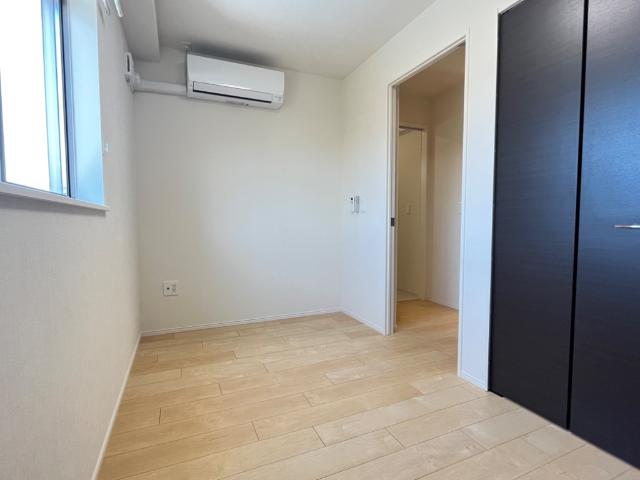 プラージュ 洋室