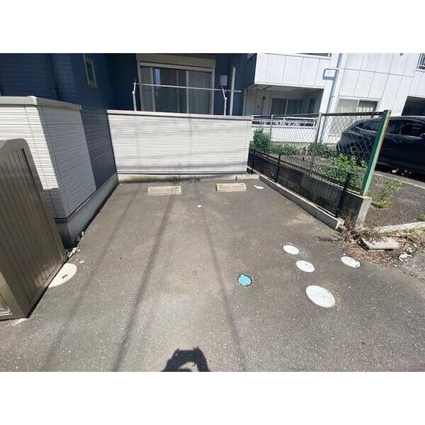 LAUREL西船橋 駐車場