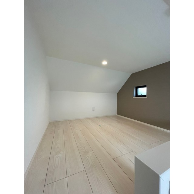 ＬＥＤミラージュ 内観