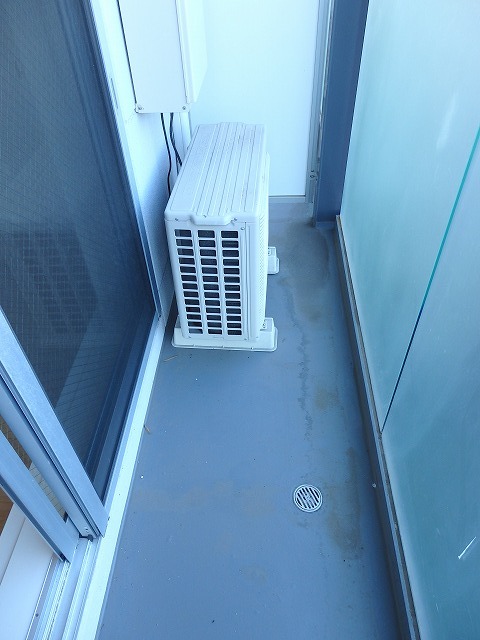 ルームス市川(E-073)3階 バルコニー