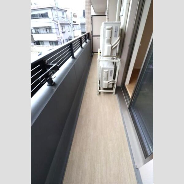 サンジョイアゼロ202号室 バルコニー