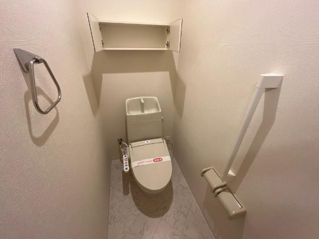 ゴールドクレスト シャワー付トイレ（イメージ）