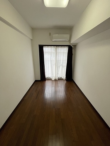 セラード川越 洋室（６．３畳）