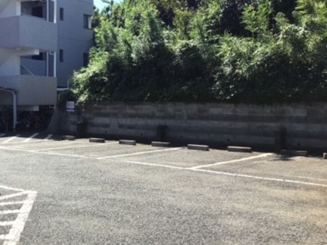 ヒルサイドテラス東寺尾0205号室 駐車場　※実際の使用状況とは異なります(現況優先)