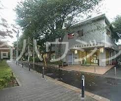 コーポ今牧 中野区立上高田図書館