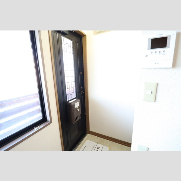 ヴェルデめいわ　B203号室 玄関