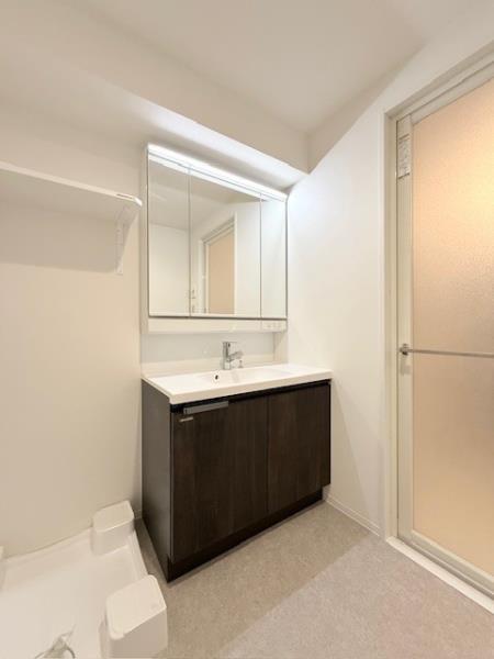 エレミ本蓮沼2階 洗面