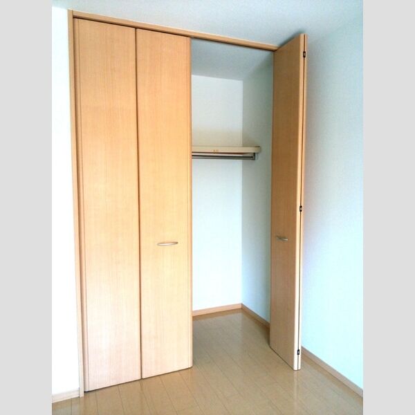 ソレーユ・トレビナ201号室 同建物別部屋の参考画像