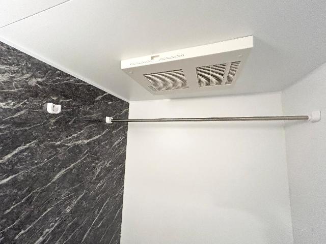 グラン　ジャルダン301号室 浴室乾燥機