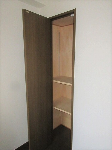 レクセル鶴川 物入　※2021年9月撮影