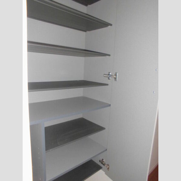 シャルール103号室 玄関