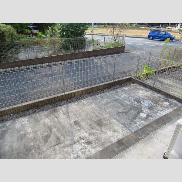 エスペランサA102号室 専用庭