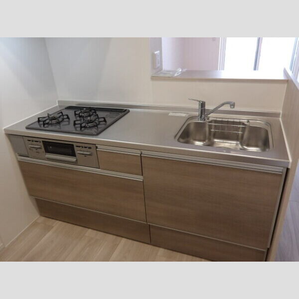 Cradle(クレイドル)207号室 対面式3口ガスコンロ付システムキッチン
