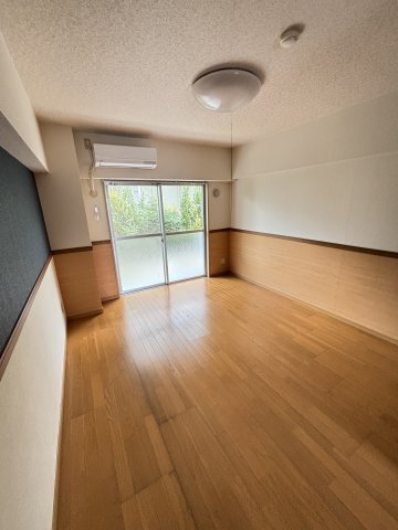 0305号室