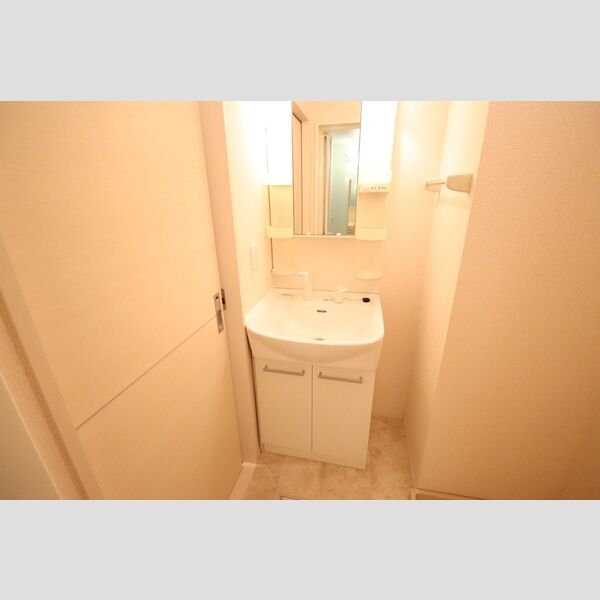 Miracle Bear 洗髪洗面化粧台