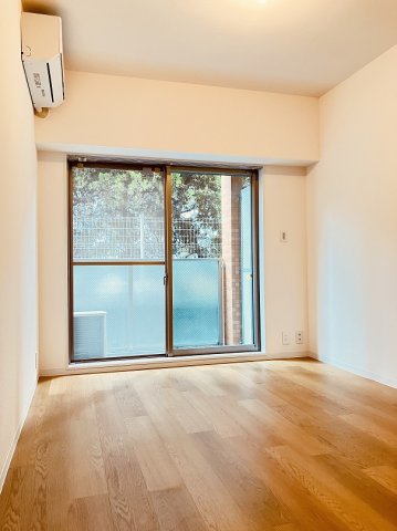 プライムアーバン新宿落合 ※101号室リニューアル後撮影　浴室側洋室