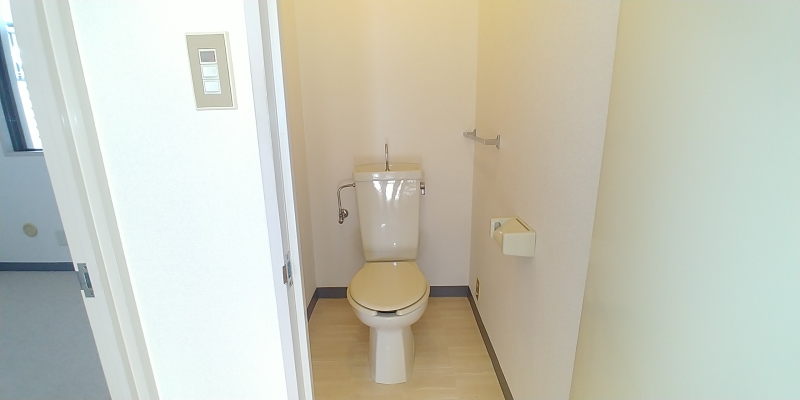 メゾンローリエ トイレ