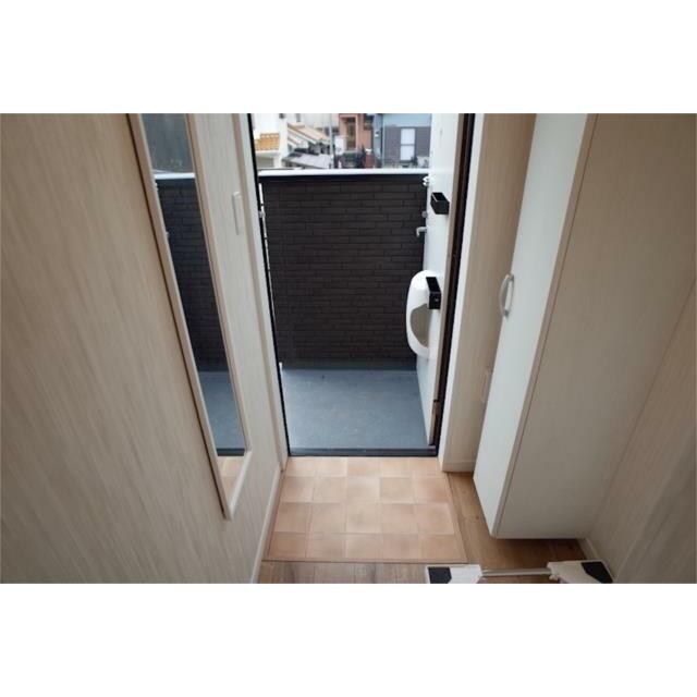 ＡＬＯＮＺＡ1階 玄関