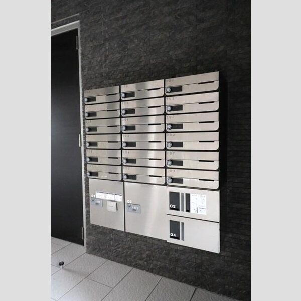 セレスティア東葛西Ⅰ306号室 集合ポスト、宅配ボックス