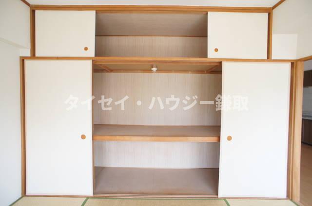ラフィーネ・なかにし 和室の収納です。広めでたくさん入ります