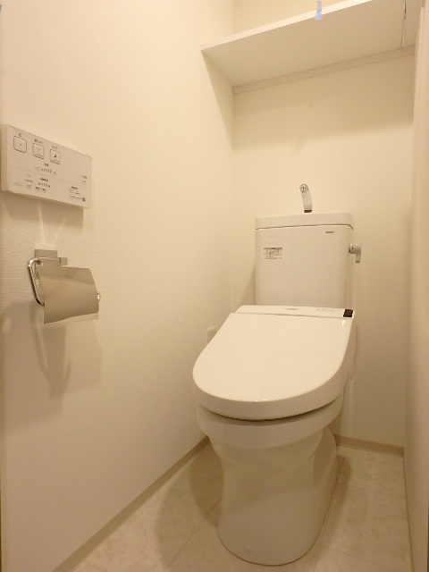 ガーラ横濱関内グランドステージ4階 シャワートイレ