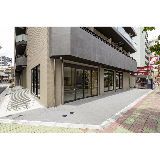 プレール・ドゥーク川口並木 外観