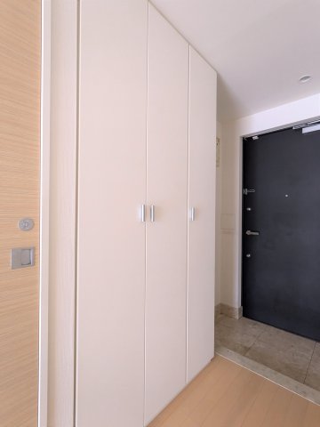 ガーデン板橋氷川町324号室 玄関
