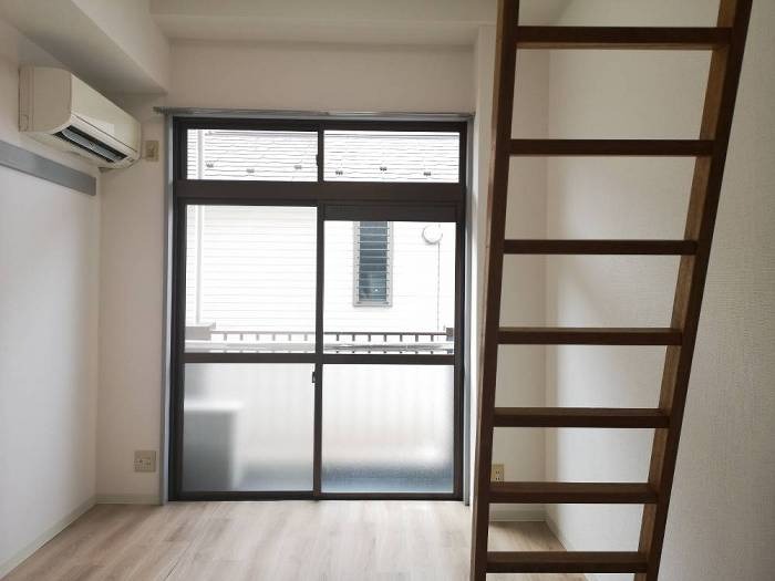 葵マンション(E-173)2階 居室、リビング