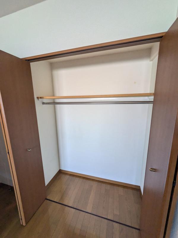 アウラ１０(E-058) 収納