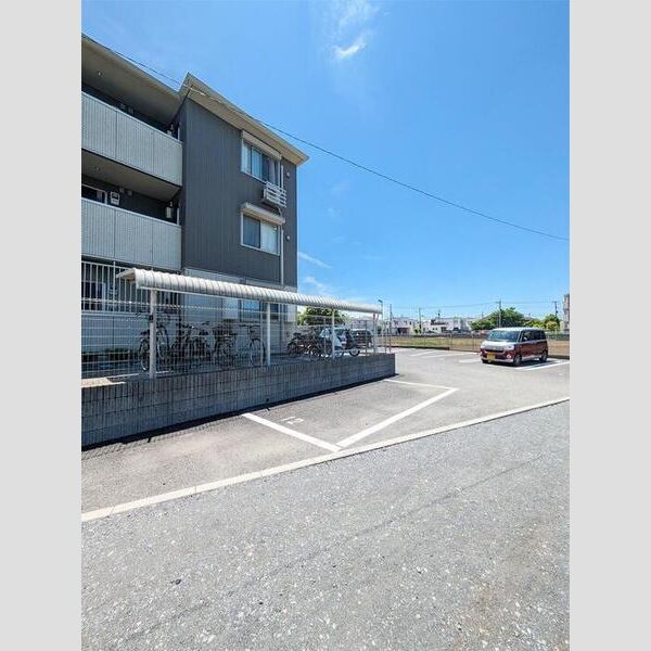 セントポーリア 駐車場