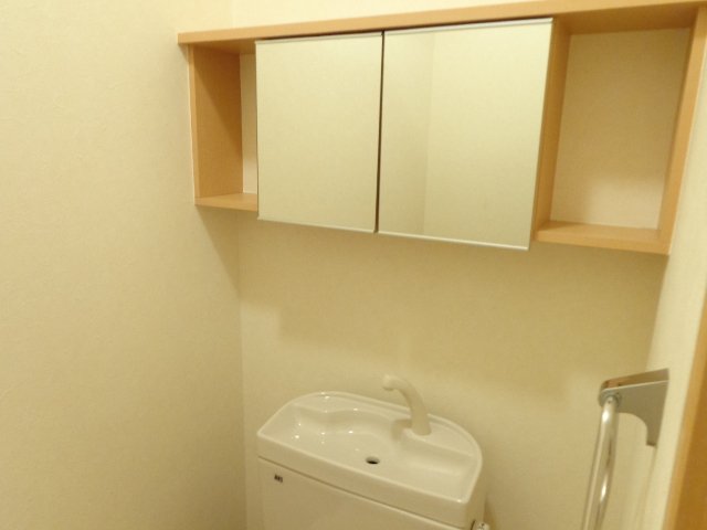 グランチェスタ トイレ収納