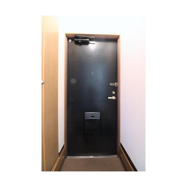 ソレイユ並木305号室 玄関