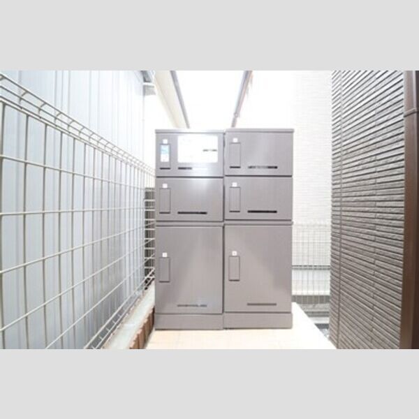 ウインドウ　ウィンド205号室 宅配ボックス